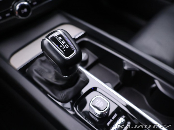 Volvo XC60 2,0 D5 173kW AWD Inscript 2018