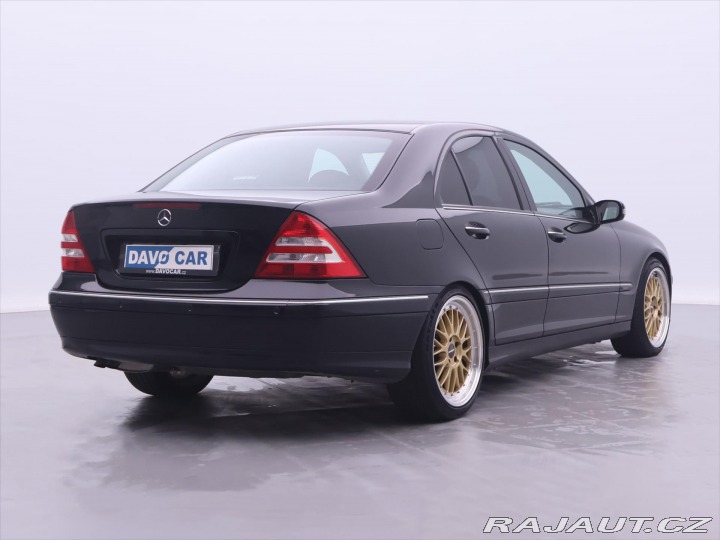 Mercedes-Benz C 1,8 180 105kW Aut. Elegan 2006