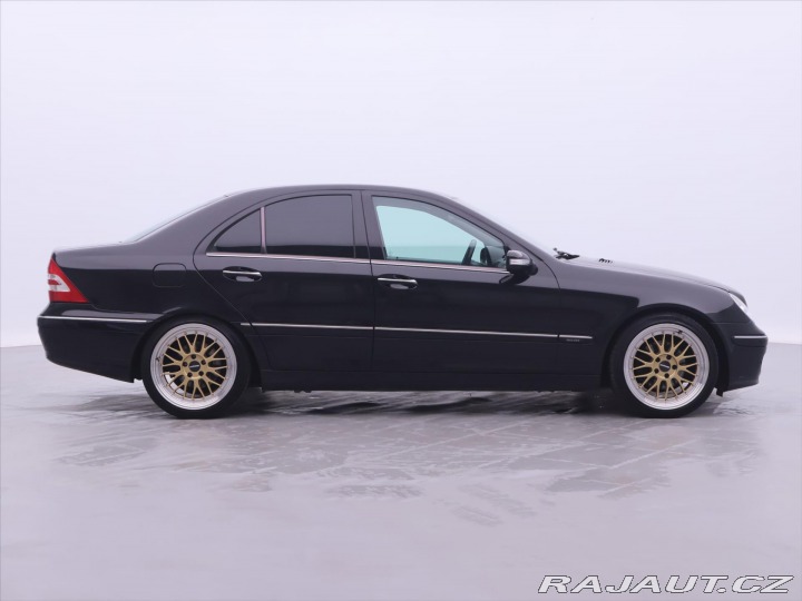 Mercedes-Benz C 1,8 180 105kW Aut. Elegan 2006
