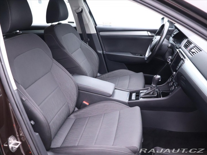Škoda Superb 2,0 TDI 110kW DSG CZ Xeno 2016