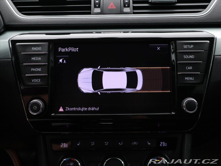 Škoda Superb 2,0 TDI 110kW DSG CZ Xeno 2016