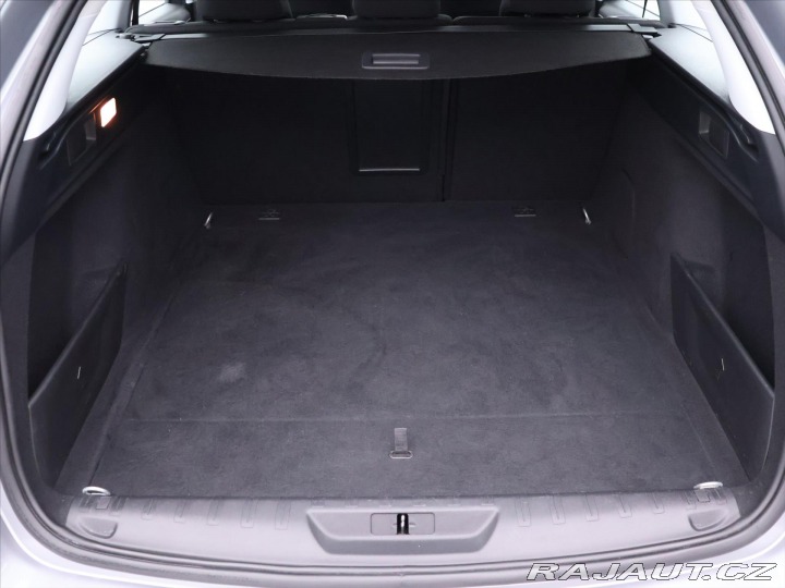 Peugeot 308 1,2 PT 96kW Allure LED Na 2017