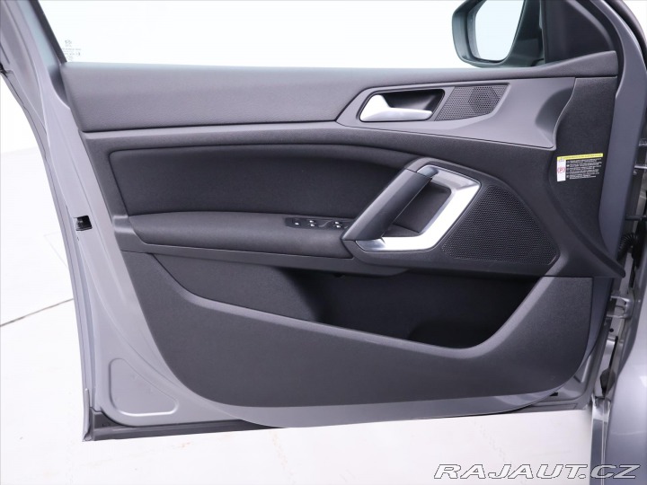 Peugeot 308 1,2 PT 96kW Allure LED Na 2017