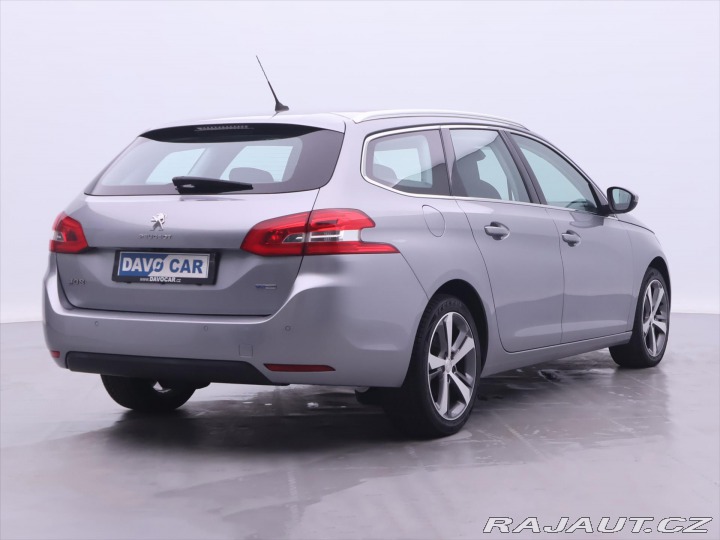 Peugeot 308 1,2 PT 96kW Allure LED Na 2017
