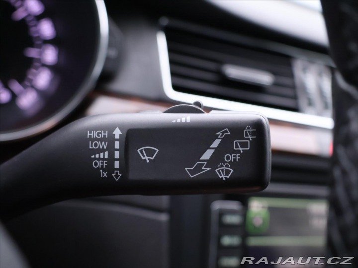 Škoda Superb 2,0 TDI DSG Elegance Kůže 2014
