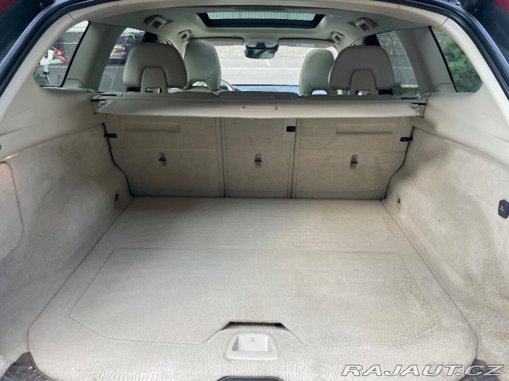 Volvo XC60 2,4   D5, 169kW 2014