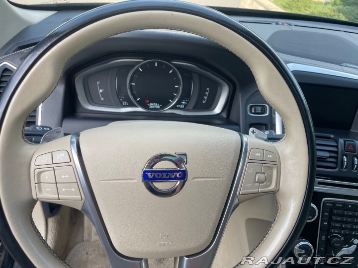 Volvo XC60 2,4   D5, 169kW 2014