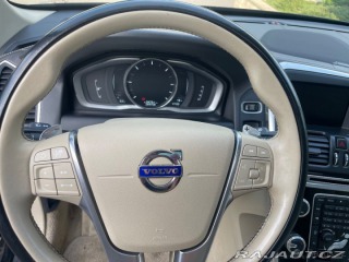 Volvo XC60 2,4   D5, 169kW 2014