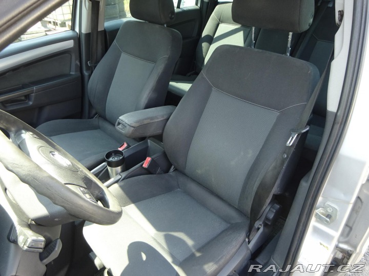 Opel Zafira 1.9CDTi 88kW KLIMA 2007