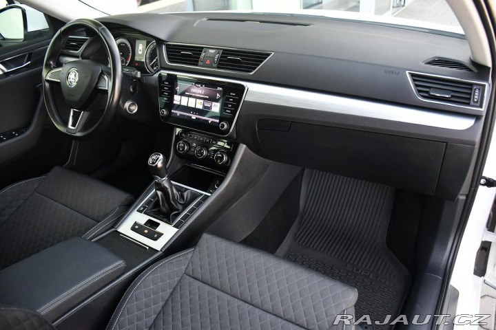 Škoda Superb 2,0TDi TAŽNÉ REZERVACE 2019