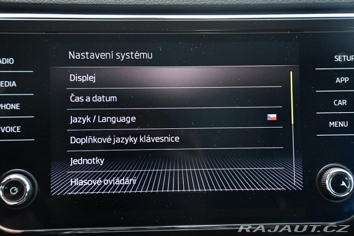 Škoda Superb 2,0TDi TAŽNÉ REZERVACE 2019
