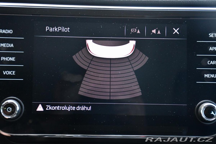 Škoda Superb 2,0TDi TAŽNÉ REZERVACE 2019