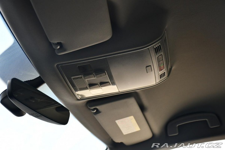 Škoda Superb 2,0TDi TAŽNÉ REZERVACE 2019