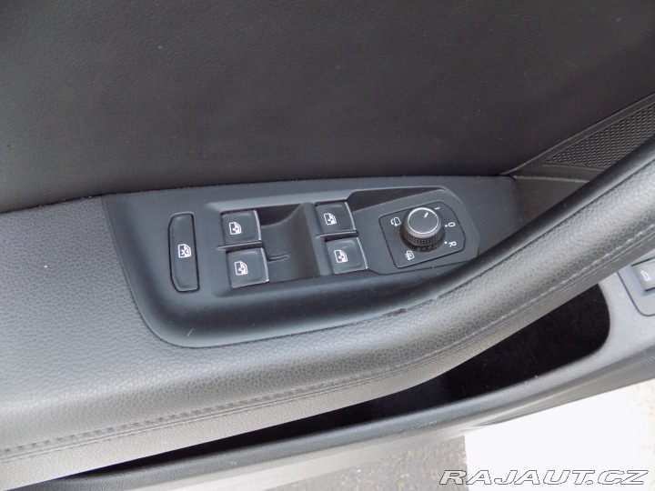 Volkswagen Passat 2.0TDI/Highline/NAVI/Led/ 2017