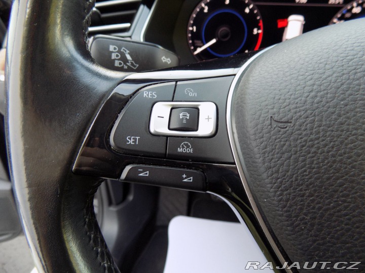 Volkswagen Passat 2.0TDI/Highline/NAVI/Led/ 2017