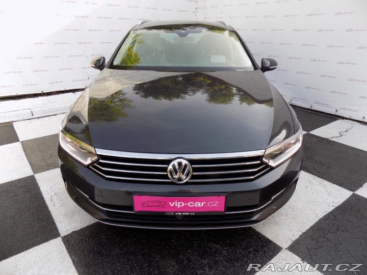 Volkswagen Passat 2.0TDI/Highline/NAVI/Led/ 2017