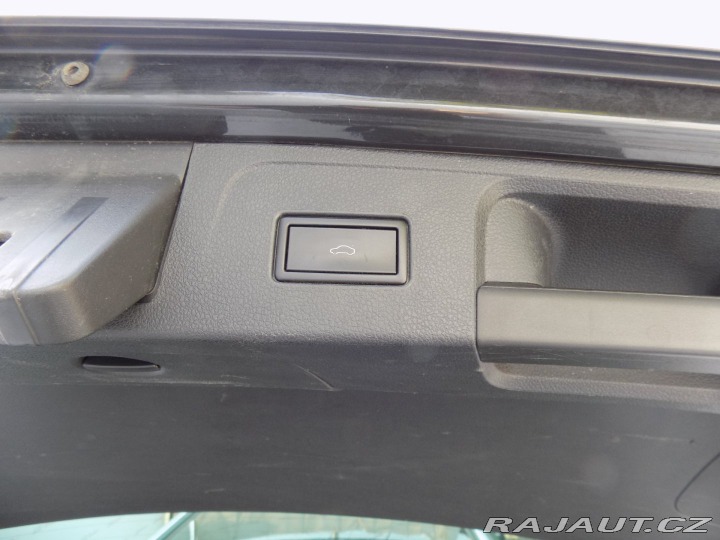 Volkswagen Passat 2.0TDI/Highline/NAVI/Led/ 2017