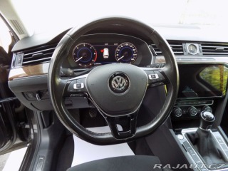 Volkswagen Passat 2.0TDI/Highline/NAVI/Led/ 2017
