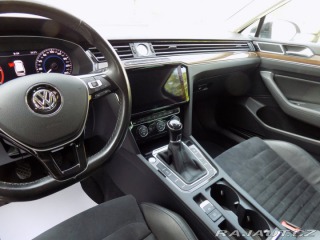 Volkswagen Passat 2.0TDI/Highline/NAVI/Led/ 2017