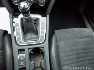Volkswagen Passat 2.0TDI/Highline/NAVI/Led/ 2017