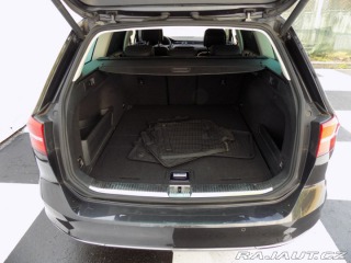Volkswagen Passat 2.0TDI/Highline/NAVI/Led/ 2017