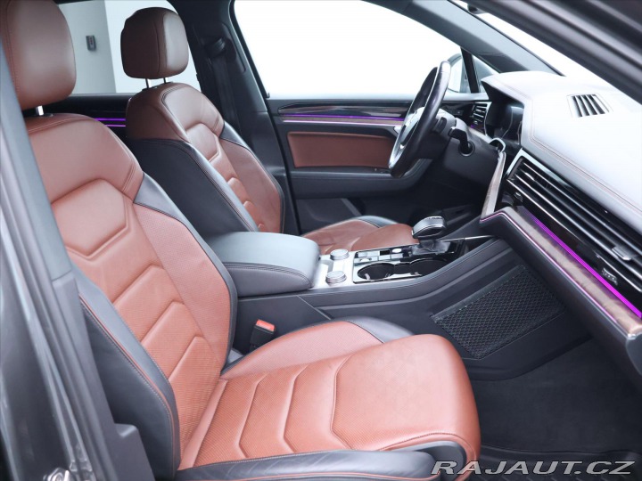Volkswagen Touareg 3,0 TDI V6 210kW 4M CZ DP 2019