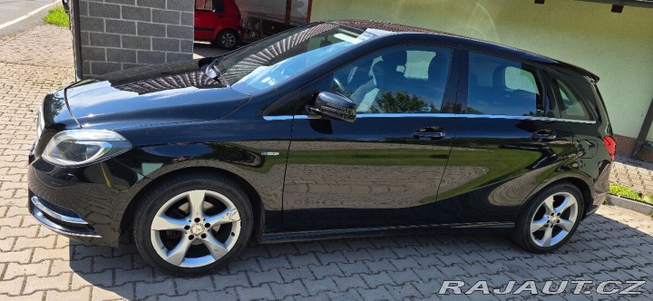 Mercedes-Benz B 1,6 180, r.v. 2012, náj 2012
