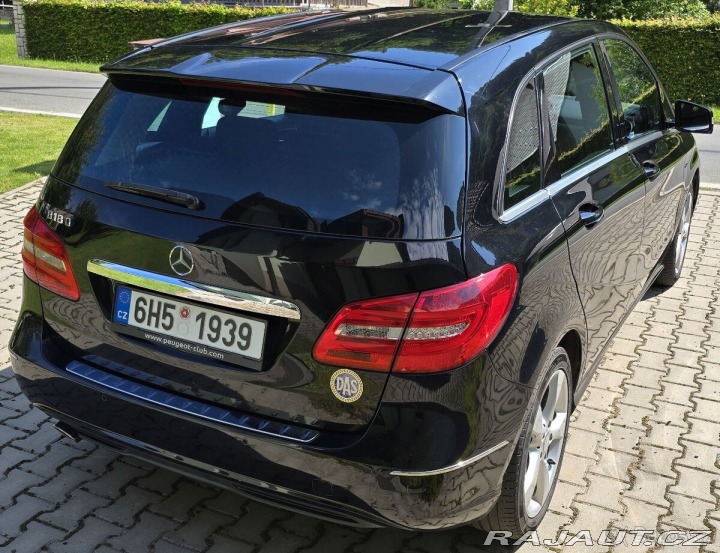 Mercedes-Benz B 1,6   180, r.v. 2012, náj 2012
