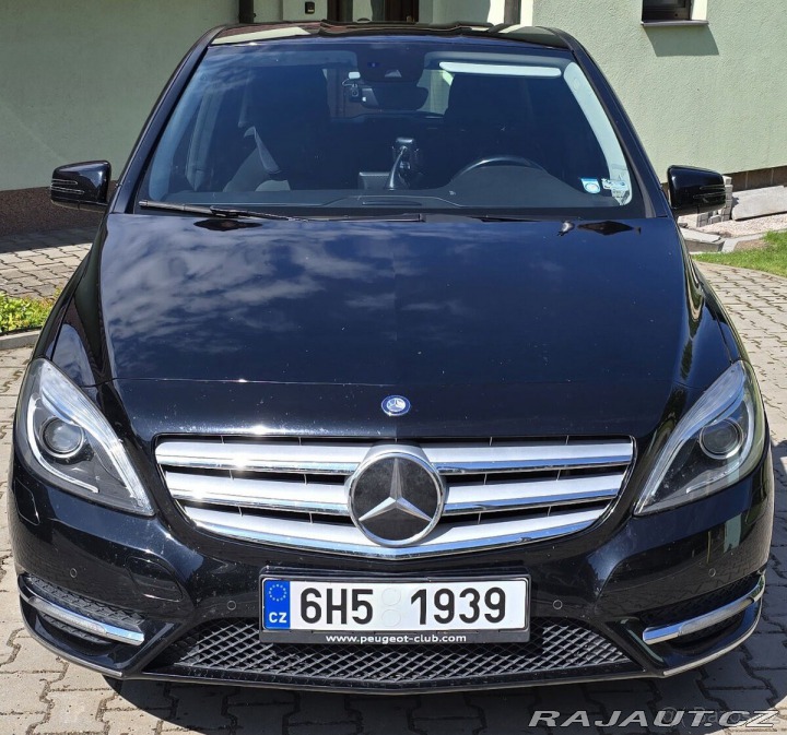 Mercedes-Benz B 1,6   180, r.v. 2012, náj 2012
