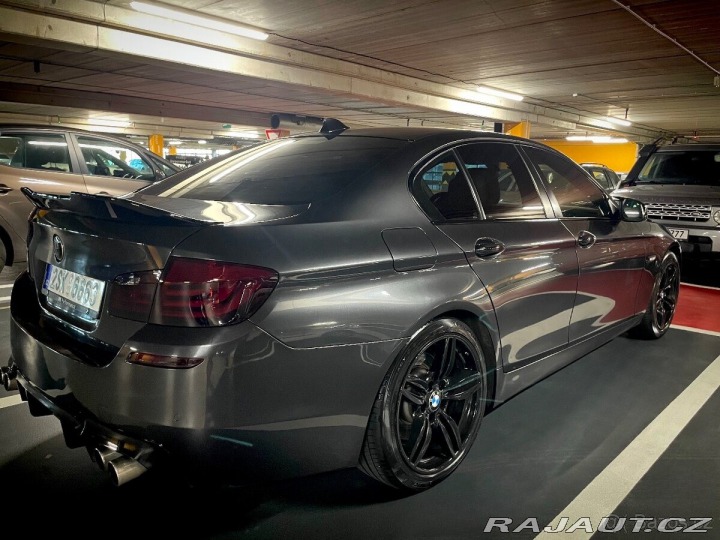 BMW 5 3,0   530 f10 2011