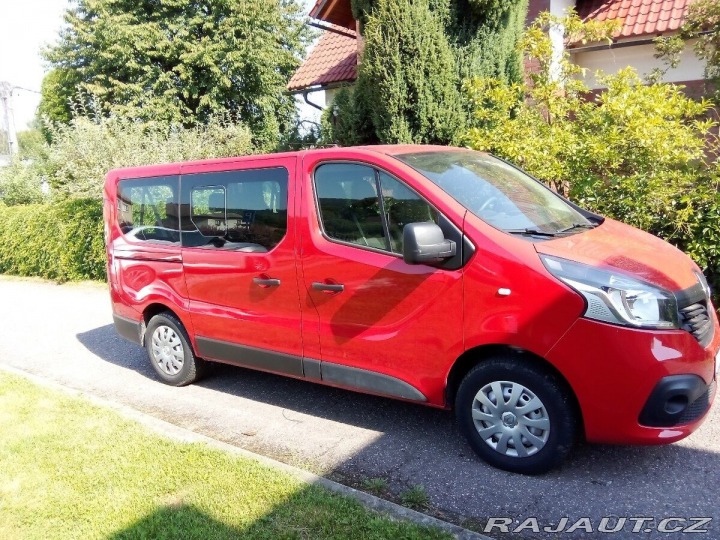 Renault Trafic Passenger 1800