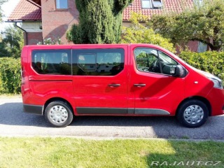 Renault Trafic Passenger 1800