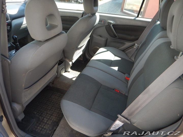 Toyota RAV4 2.0 VVTi 4x4, KLIMA 2001