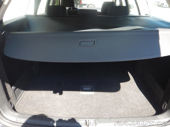 Volkswagen Passat 2.0 TDi 103 kw 2010