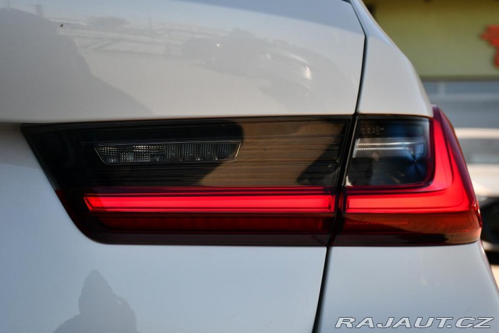 BMW 3 320D xDrive M-SPORT REZER 2023