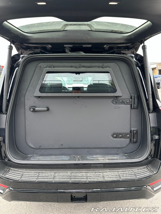 Toyota Land Cruiser GXR Armored B6 2024