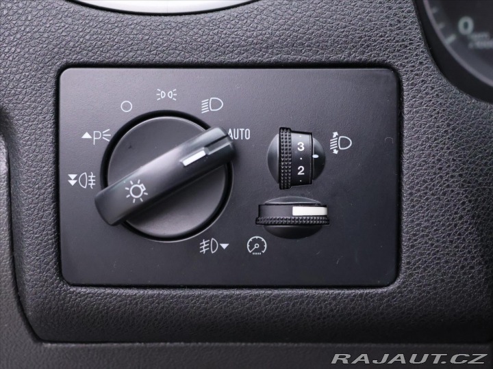 Ford Focus 1,6 i 74kW Klima Tažné 2004
