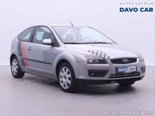 Ford Focus 1,6 i 74kW Klima Tažné 2004