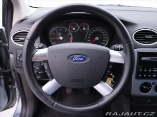 Ford Focus 1,6 i 74kW Klima Tažné 2004