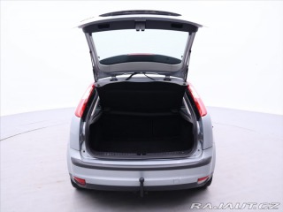 Ford Focus 1,6 i 74kW Klima Tažné 2004
