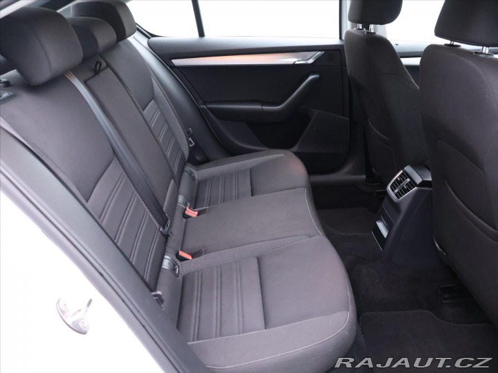 Škoda Octavia 1,6 TDI 85kW Navi Canton 2019