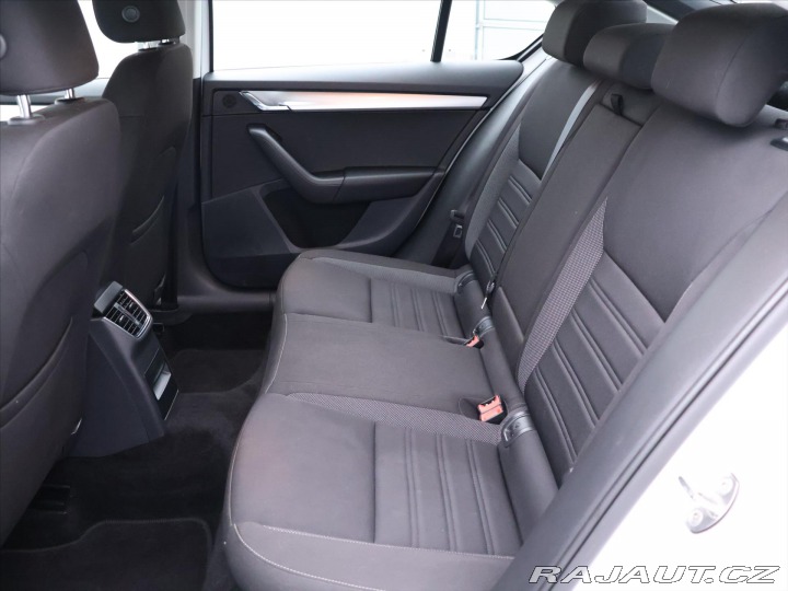 Škoda Octavia 1,6 TDI 85kW Navi Canton 2019