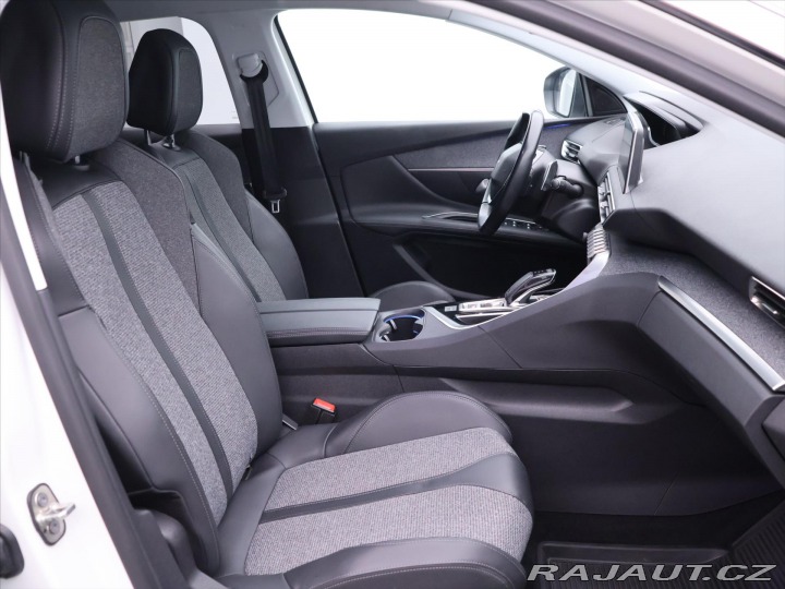 Peugeot 3008 1,6 PT 133kW Aut. Allure 2019