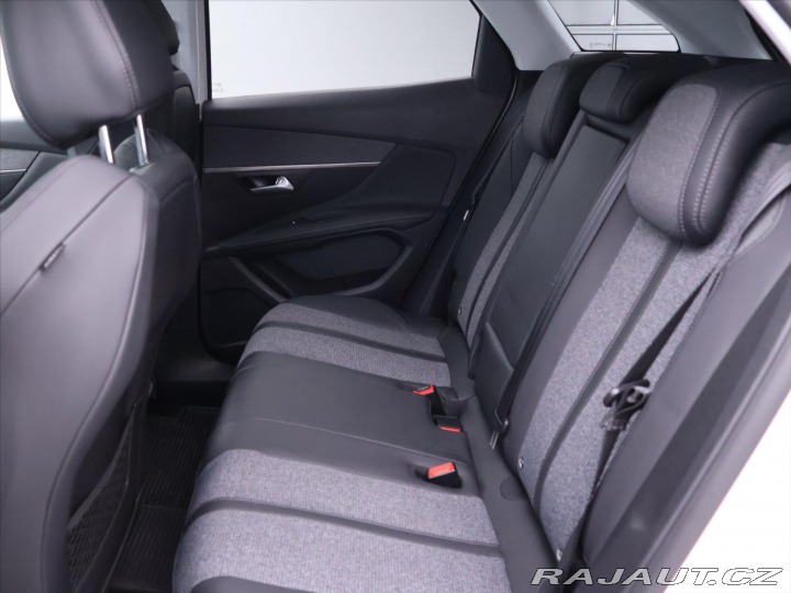 Peugeot 3008 1,6 PT 133kW Aut. Allure 2019