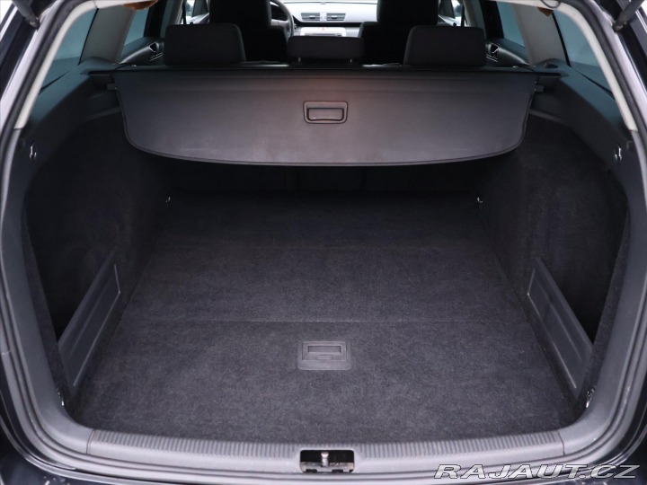 Volkswagen Passat 2,0 TDI 103kW Comfort 2006