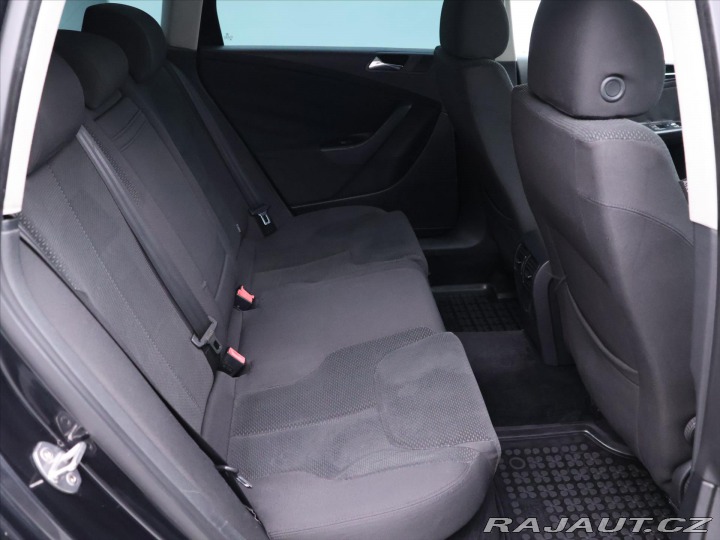 Volkswagen Passat 2,0 TDI 103kW Comfort 2006