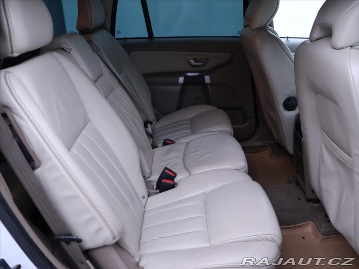 Volvo XC90 2,4 D5 136kW Aut. AWD 7-M 2009