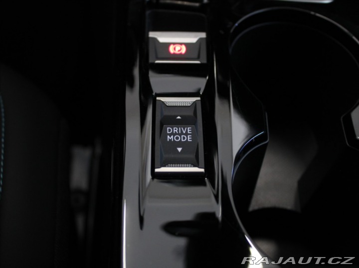 Peugeot 208 1,5 HDi Allure NAVI Záruk 2023