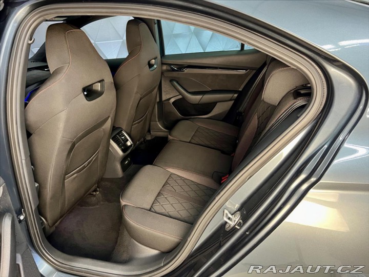 Škoda Octavia 2,0 TSI RS 180 KW, CANTON 2022