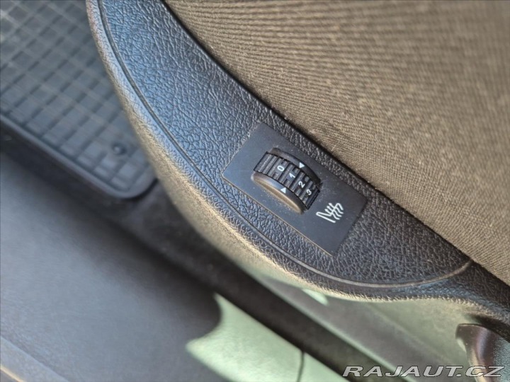 Peugeot 207 1,6 HDi SW 1. majitel, se 2010